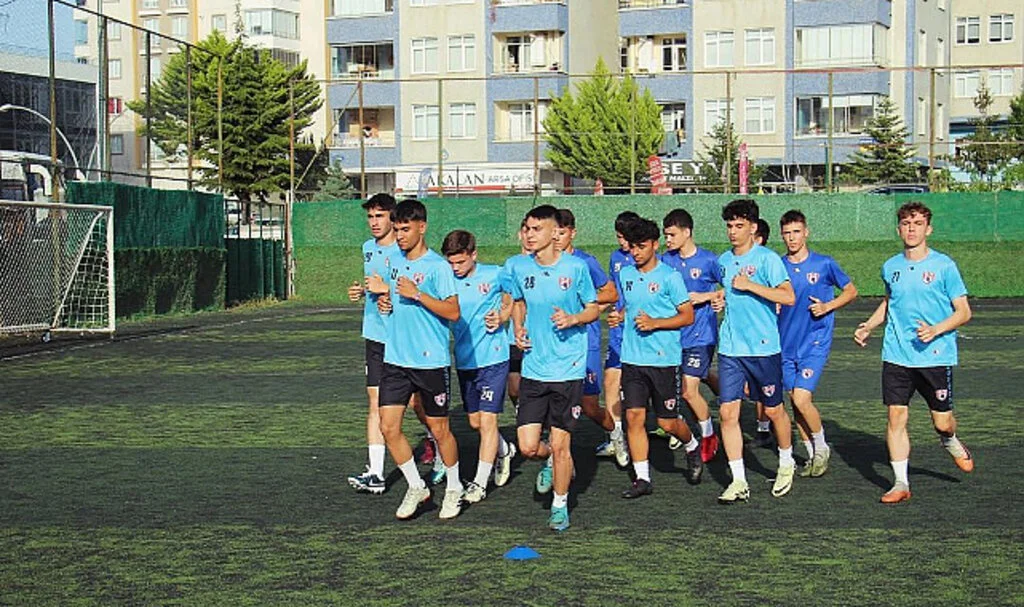  Atakum Belediyespor U17 takımı 2. tura hazırlanıyor