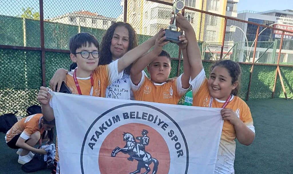 Atakum, Kick Boks'ta farkını gösterdi