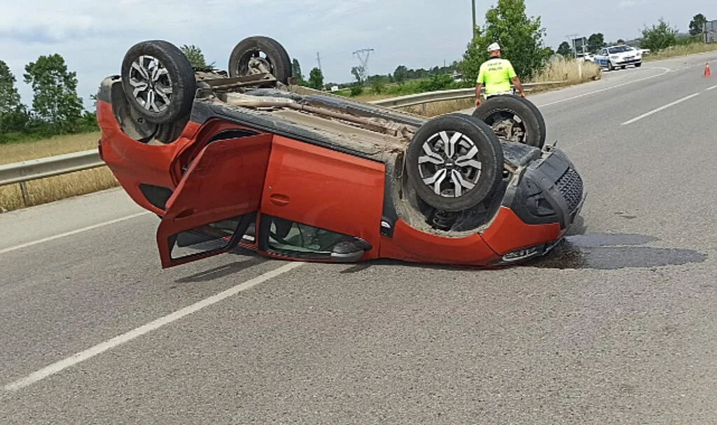 Bafra'da İki Otomobil Çarpıştı: 1 Yaralı