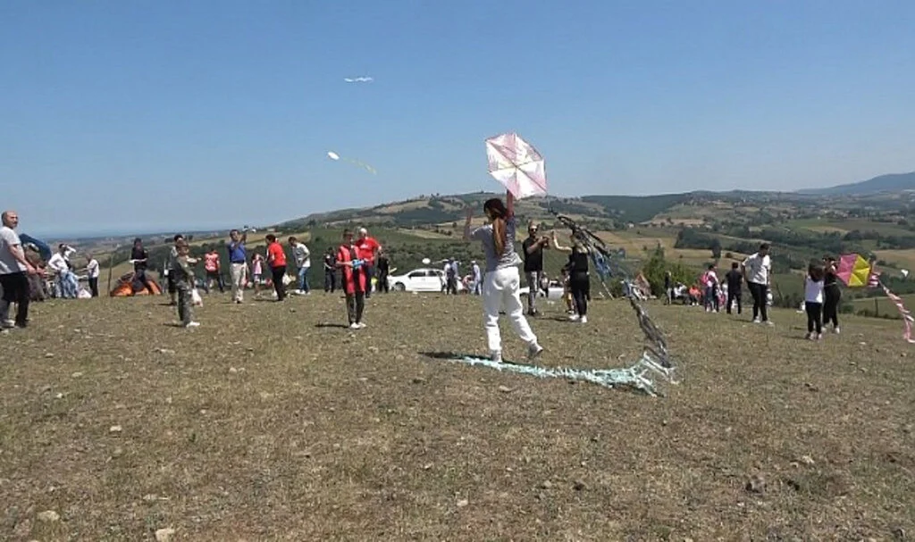 Bafra'da uçurtma şenliği