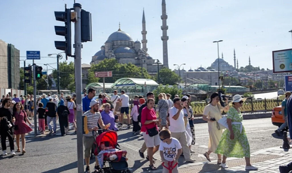 Bakanlık saat vererek 'güneş' uyarısı yaptı, önlemleri sıraladı