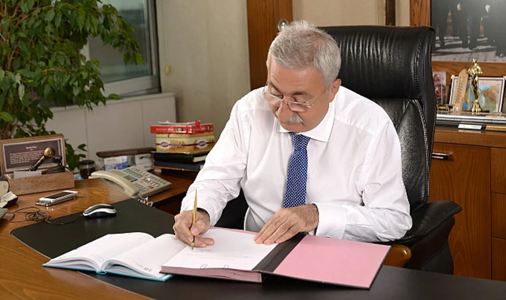 Bendevi Paladöken: Eğitimin Yanında Bir Mesleğin Olsun