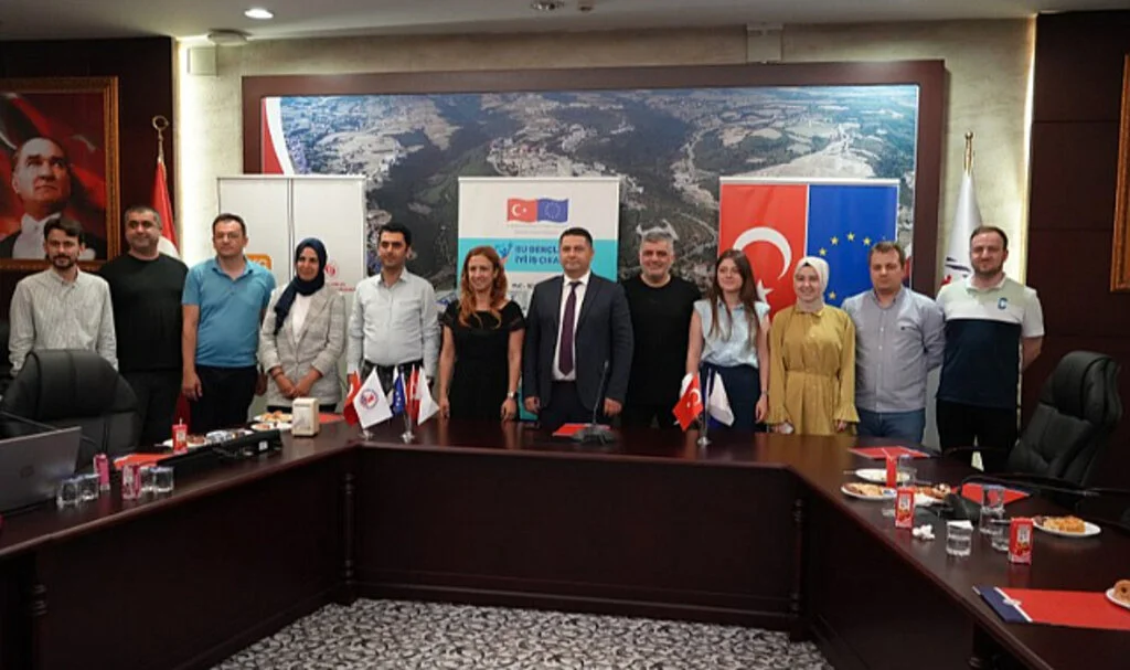 "Bu Gençlik İyi İş Çıkarabilir" Projesi Gençleri İş Sahibi Yapıyor