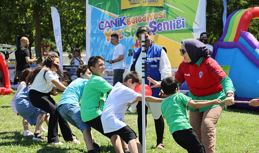 Canik'te çocuklar sporla buluştu