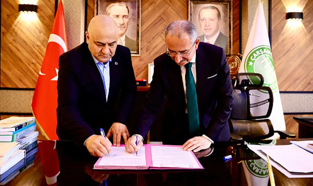 Çarşamba Belediyesinde Çalışanlar Bayrama Mutlu Giriyor