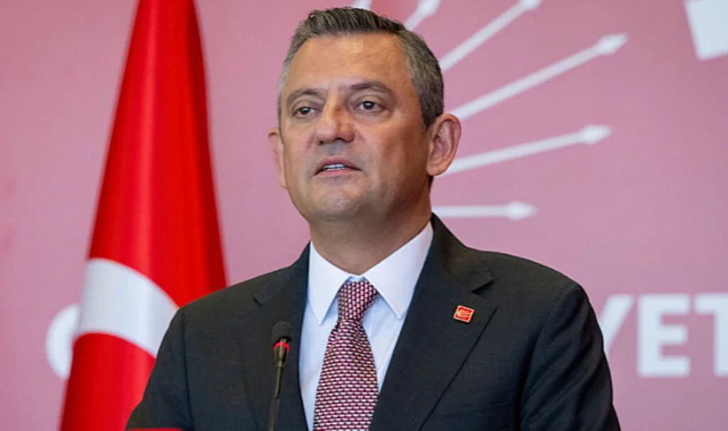 CHP lideri Özgür Özel, işçi konfederasyonlarını mitinge davet etti