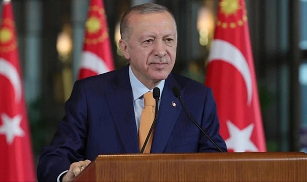 Cumhurbaşkanı Erdoğan'dan Kayyum Açıklaması : "Hukuk Gereğini Yaptı"