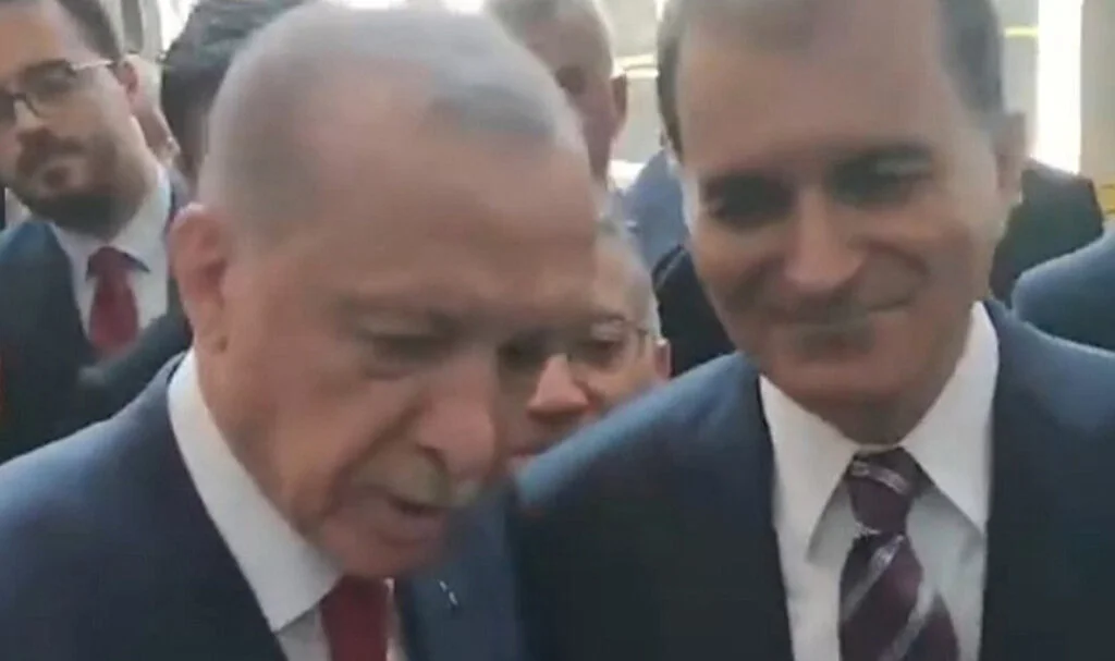 Cumhurbaşkanı Erdoğan şaşkına döndü: Ben mi rüyadayım, bu ojeler ne?