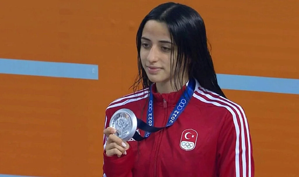 Deniz Ertan Avrupa Şampiyonası'nda Madalya Peşinde!