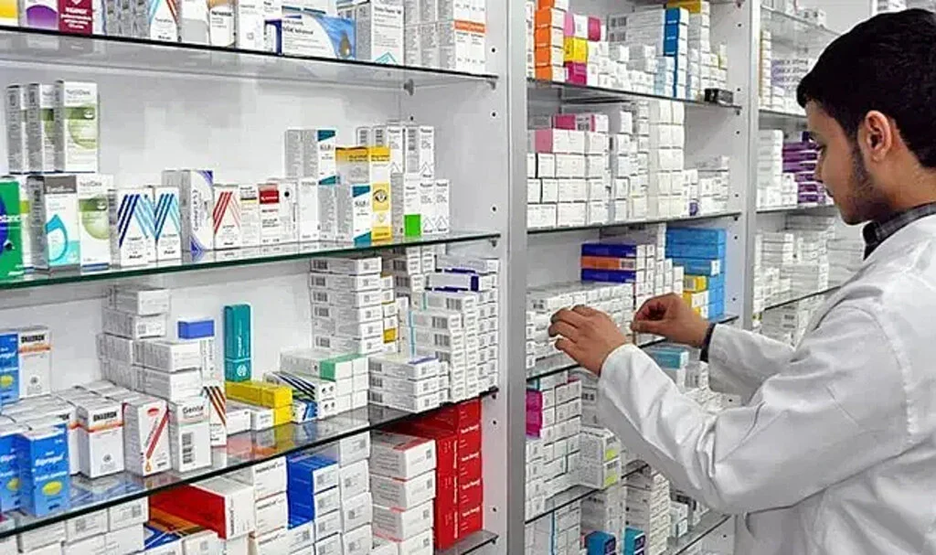 Eczanelerde Şiddete Karşı Tedbir Çağrısı Yapıldı