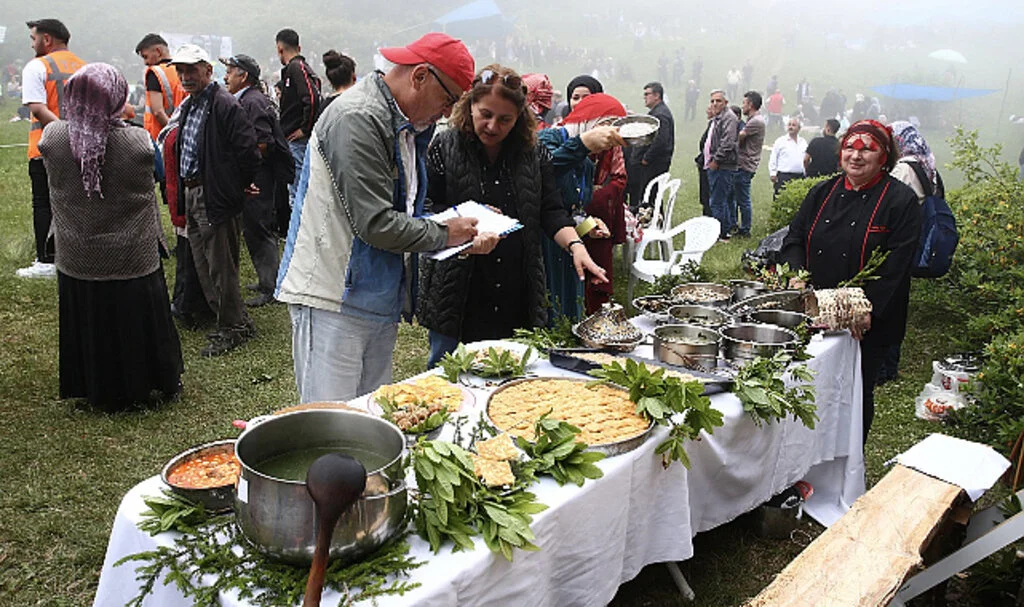 Giresun'da Geleneksel Otçu Göçü Şenliği Coşkuyla Kutlandı