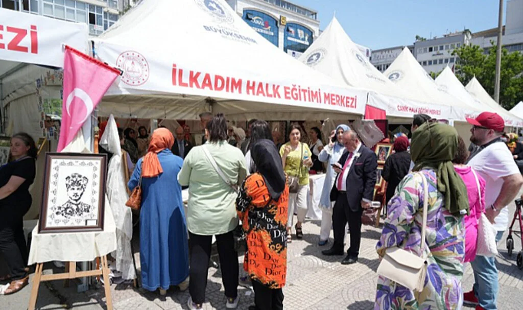 Halk Eğitim Kurslarında Sergi Zamanı