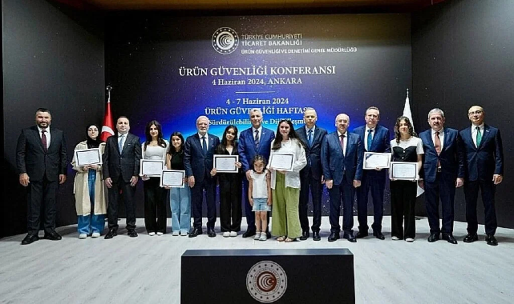Hasan Çakın MTAL Öğrencisi Karikatür Yarışmasında Türkiye Birincisi