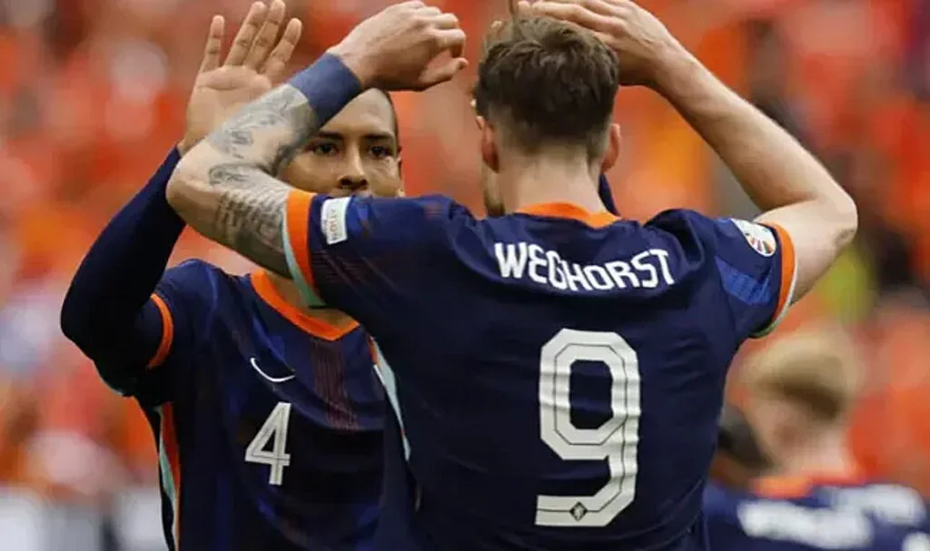 Hollanda'ya galibiyeti eski Beşiktaşlı getirdi!