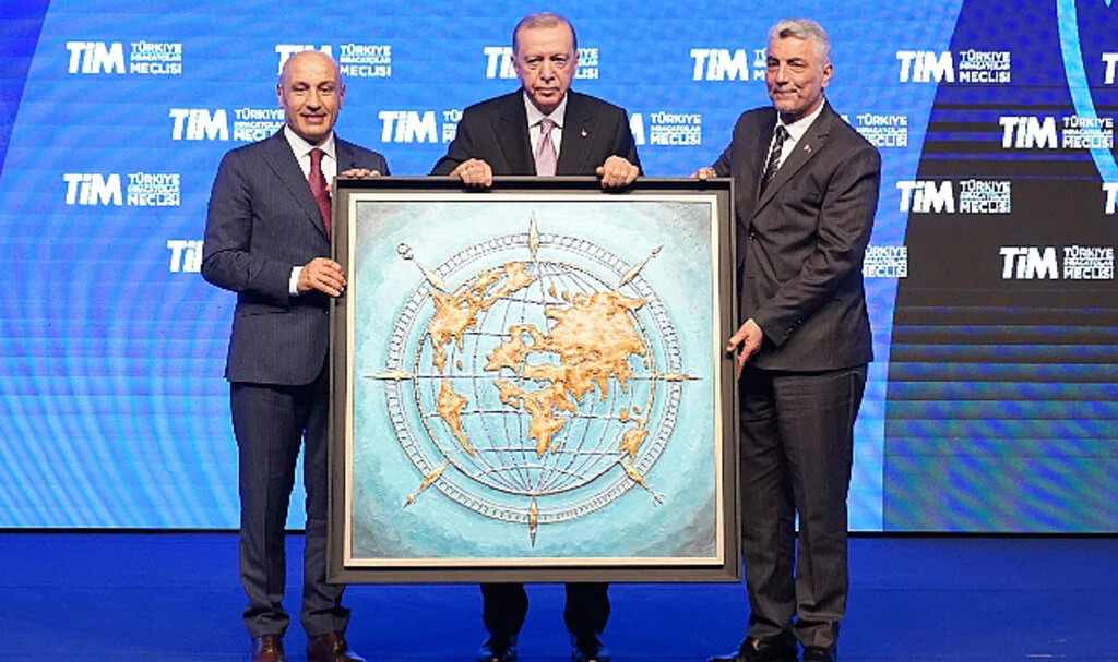 İhracatın Şampiyonları Ödüllerini Erdoğan'dan Aldı