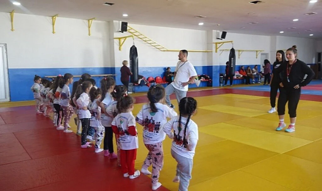 İlkadım'dan 12 Branşta Yaz Spor Okulu
