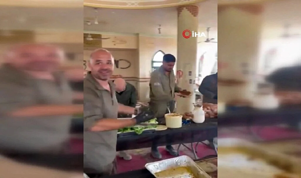 İsrail'den Alçakça Hareket Gazze'deki Camiyi Mutfak Yaptılar