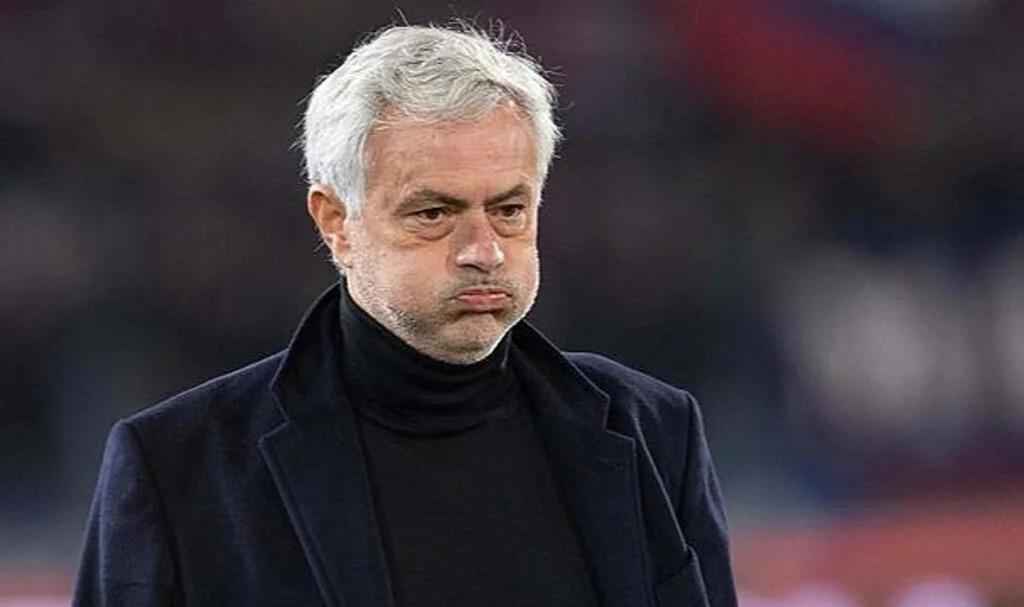 Jose Mourinho'dan Kafaları Karıştıran Fenerbahçe Açıklaması: "Henüz Kesin Değil"