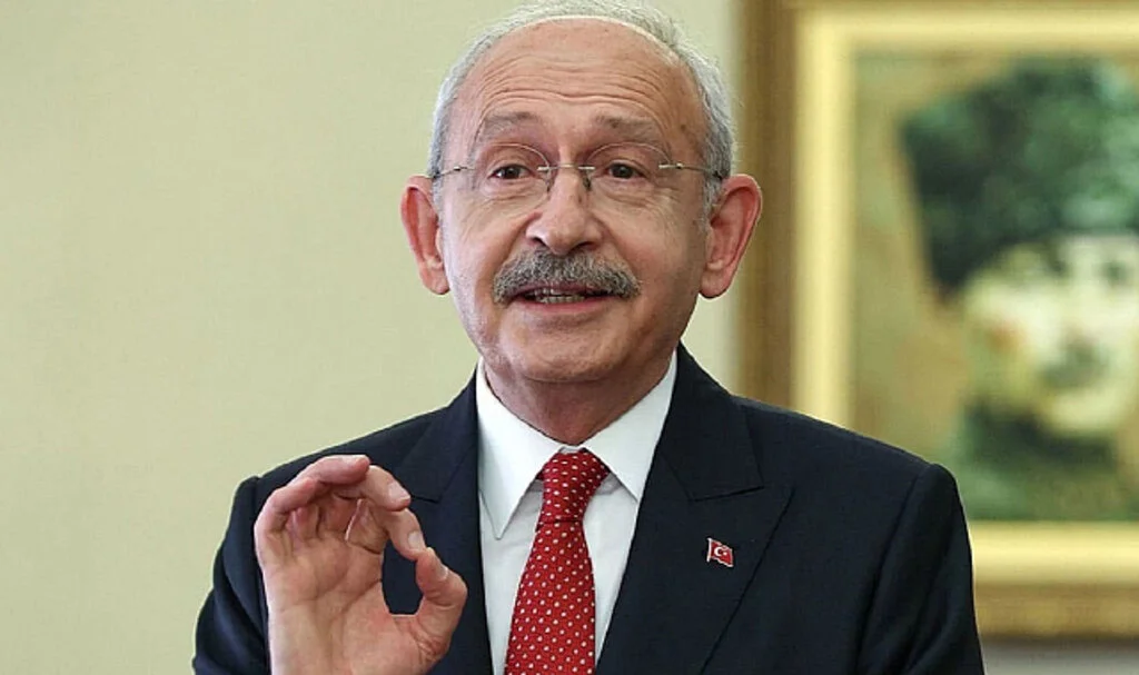 Kemal Kılıçdaroğlu CHP Genel Başkanlığı İçin Geri Dönüyor