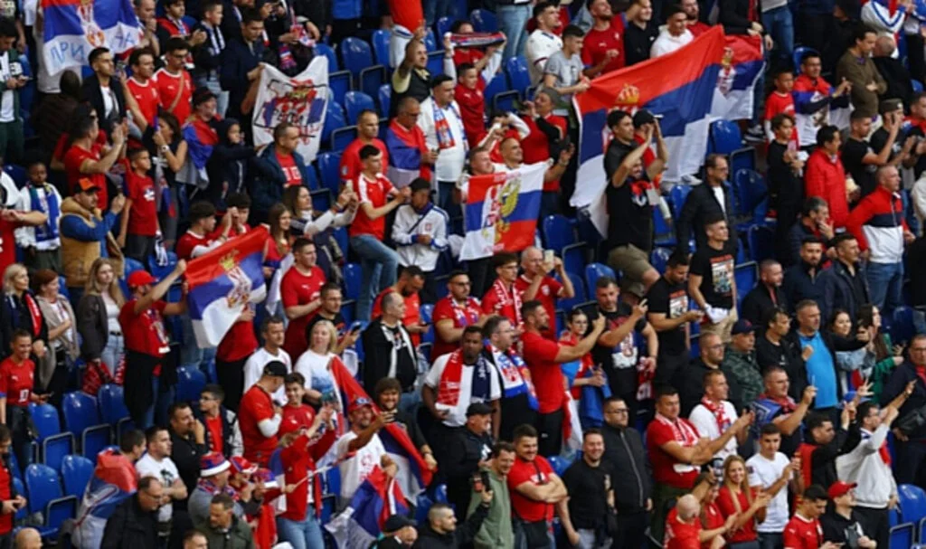 Kosova, Sırbistan'ı UEFA'ya şikayet etti