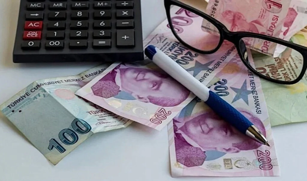 Maaş zamlarında tablo netleşiyor: Emekli yüzde kaç zam alacak?