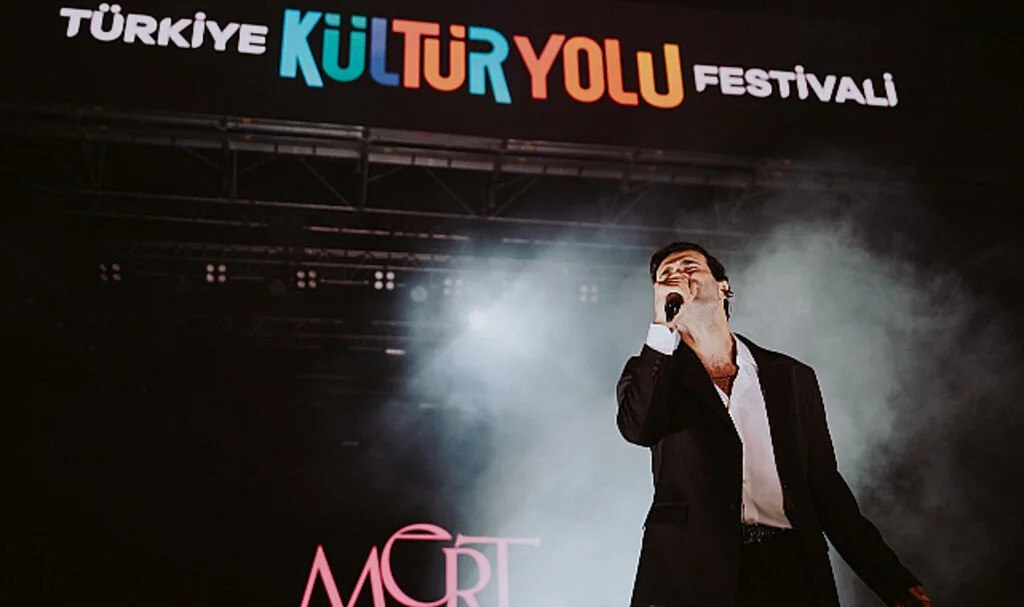 Mert Demir Samsun Kültür Yolu Festivali’nde On Binleri Coşturdu