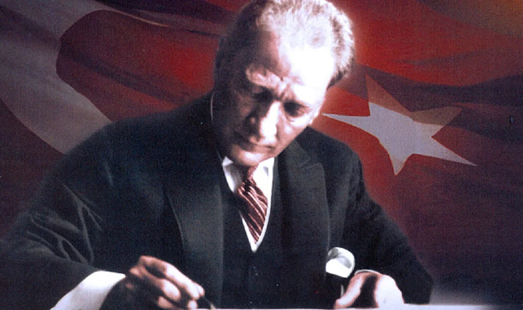 MSB, Atatürk'ün Tarihi İmzalarını Kamuoyuyla Paylaştı
