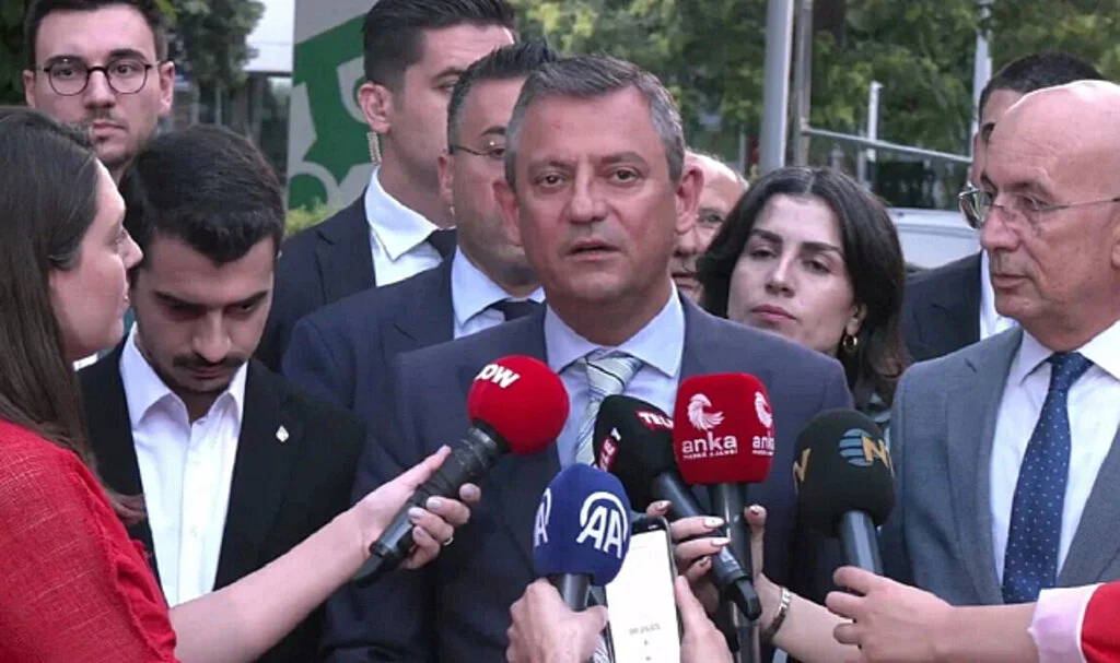 Özgür Özel: Asgari Ücret Vicdanları Sızlatıyor
