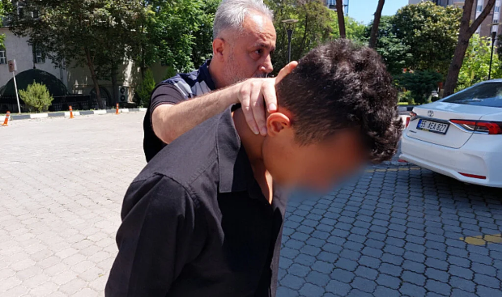 Restoranda garsonun bıçaklanmasına 2 tutuklama