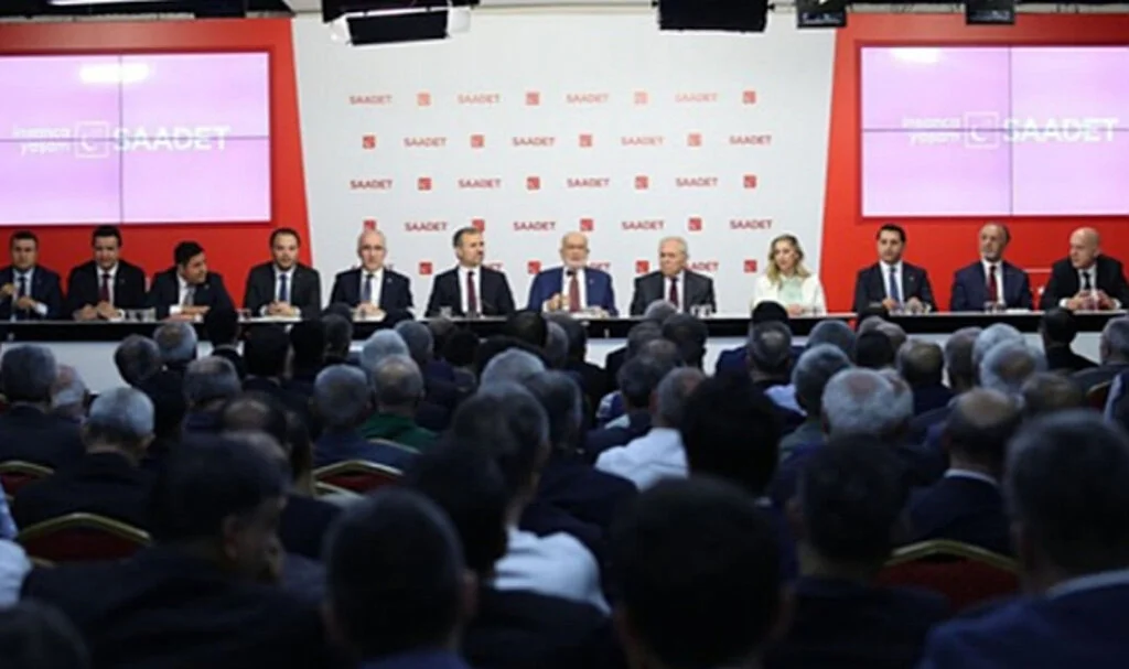 Saadet Partisi'nde genel başkanlığa 5 aday