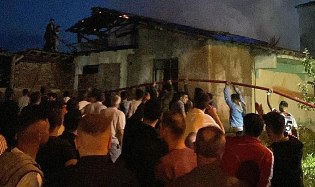 Samsun Asarcık'ta Tek Katlı Evde Yangın Paniği