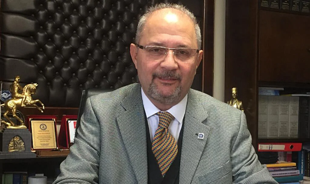 Samsun Büyükşehir Belediye Meclisi CHP Grup Başkanvekili Atilla Tekcan: Kiralama yanlışını yapmayın 