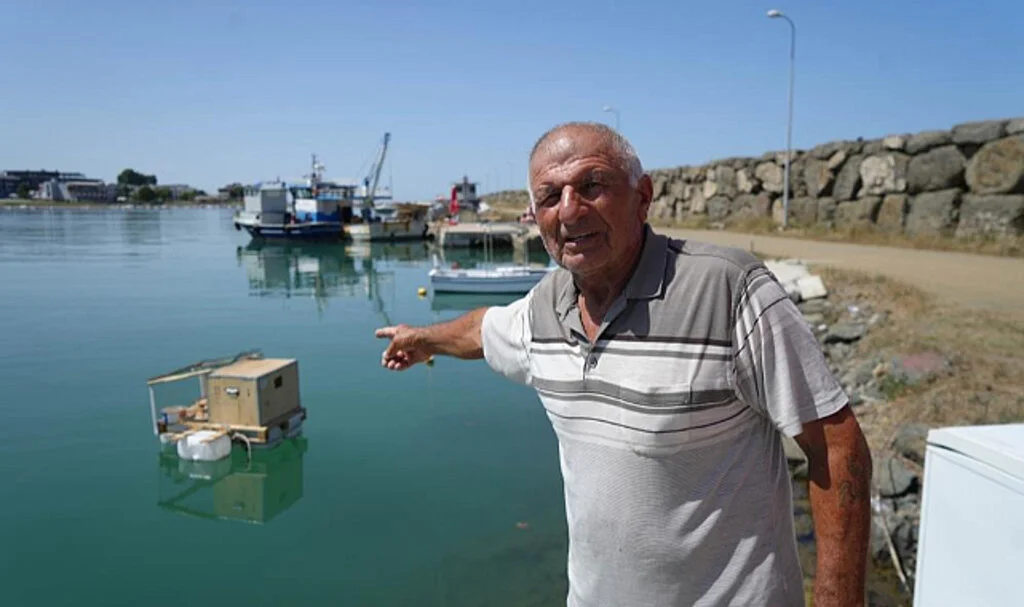 Samsun'da Balıkçılardan İlginç İcat: 'Yüzen Kümes'