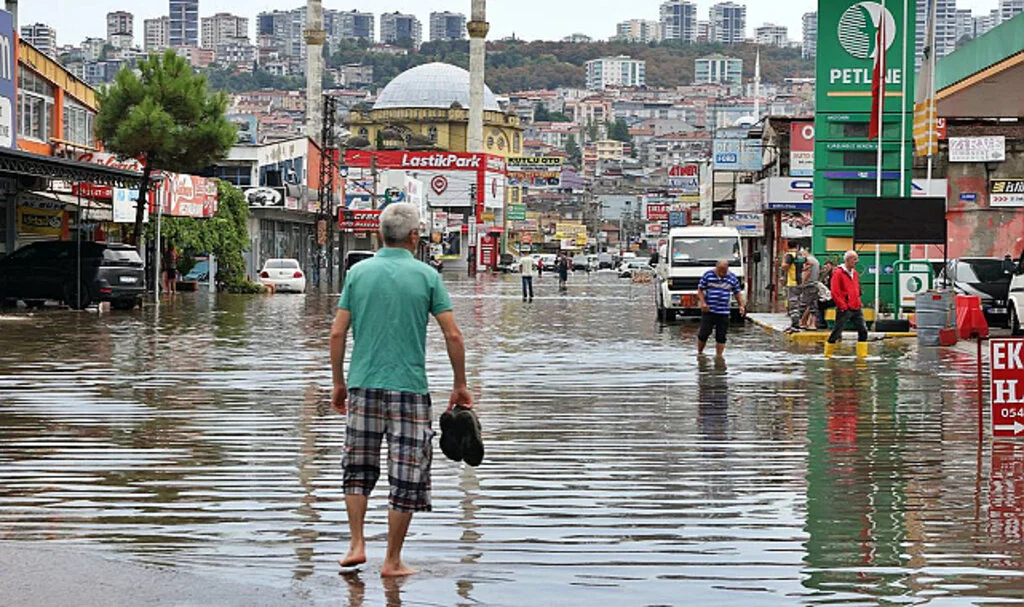 Samsun'da Sağanak Yağış Uyarısı