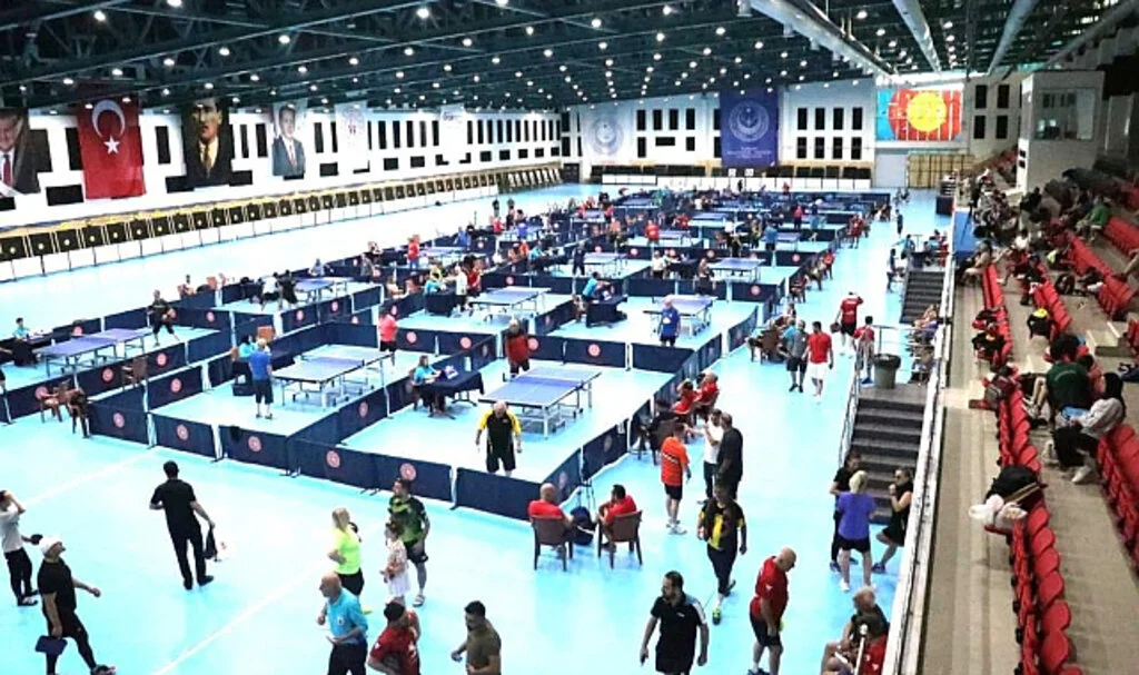 Samsun’da Ulusal Veteran Masa Tenisi Turnuvası Başladı