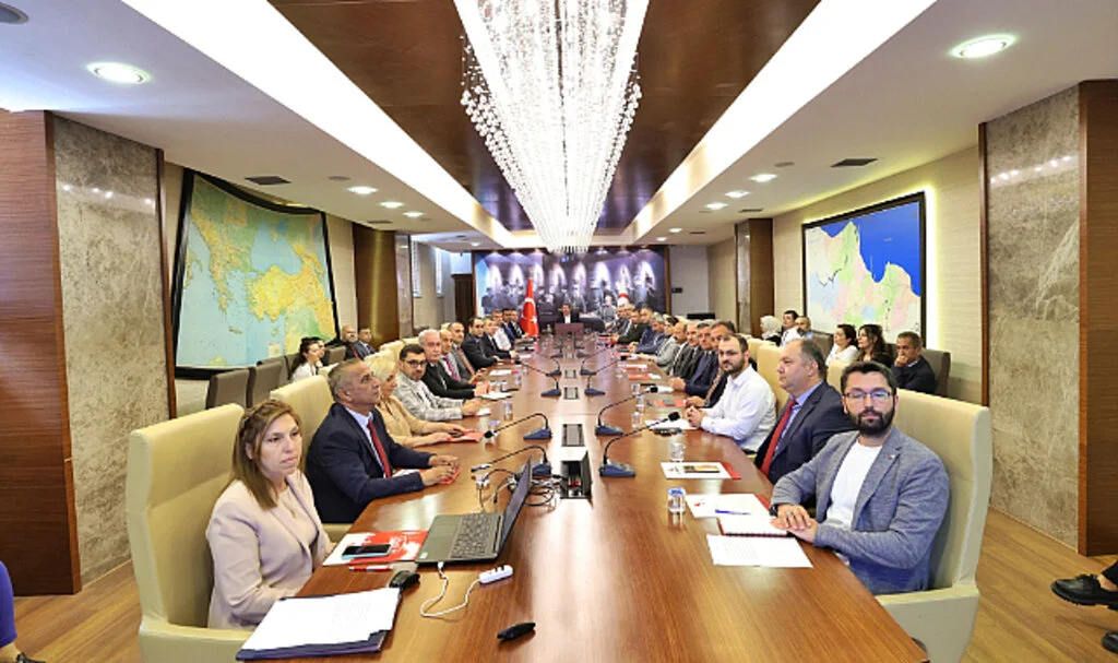 Samsun Valisi Orhan Tavlı, Bağımlılıkla Mücadelede Kararlılık Mesajı Verdi
