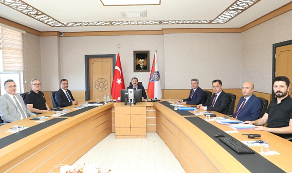 Samsun Valisi Orhan Tavlı: "Suç İşleyen Kimsenin Sokaklarda Rahat Dolaşmasına İzin Vermeyeceğiz"