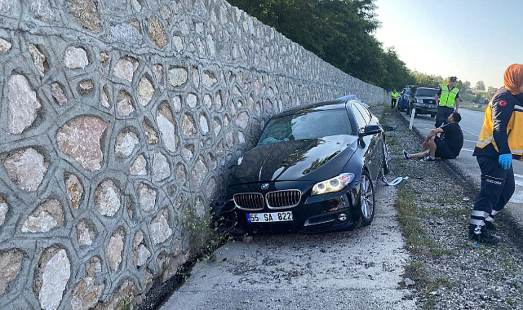 Samsunlu Aile Amasya'da Kaza Yaptı: 1 Ölü, 4 Yaralı