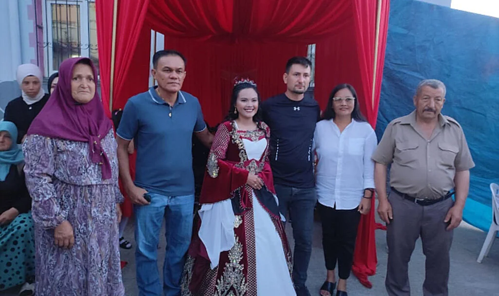 Samsunlu Ramazan Acar ve Filipinli Nicola Villamil Dünya Evine Girdi