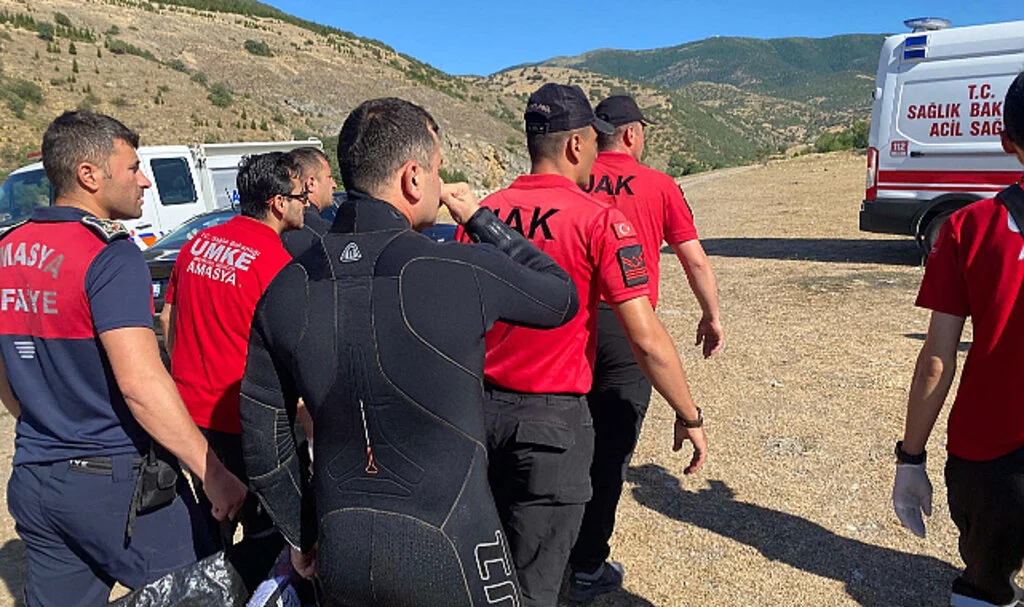 Serinlemek İçin Gölete Giren Genç Boğuldu