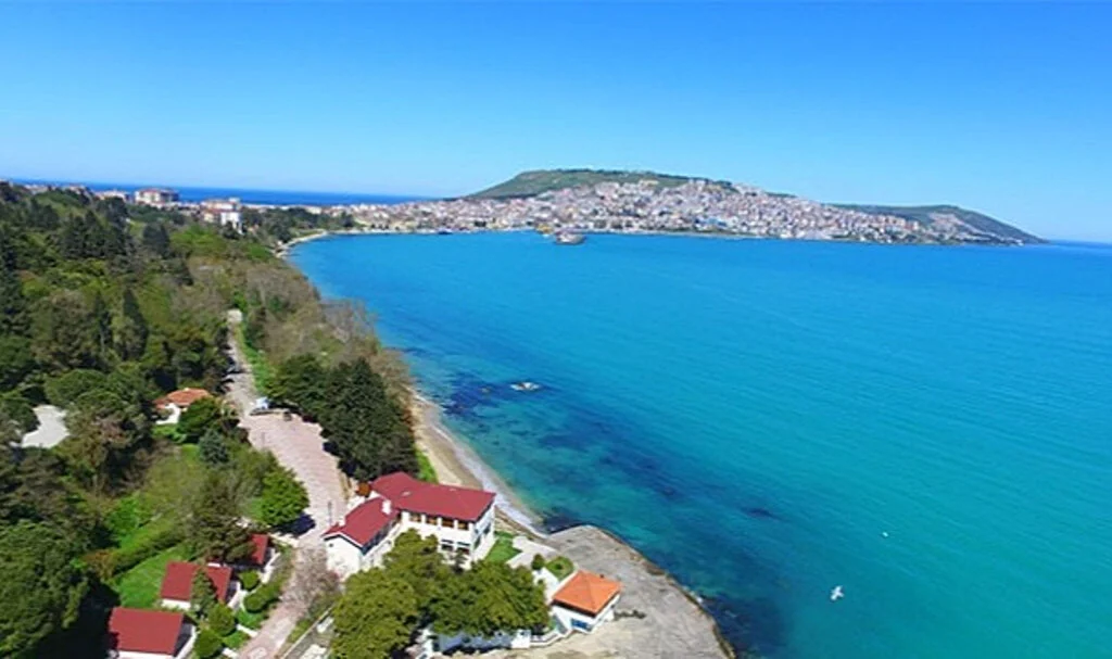 Sinop'ta Deniz Yasağı: Olumsuz Hava Koşulları Nedeniyle Tedbir Alındı