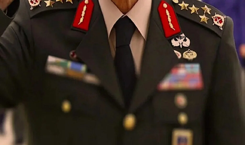 Skandal! General İnsan Kaçakçılığından Tutuklandı