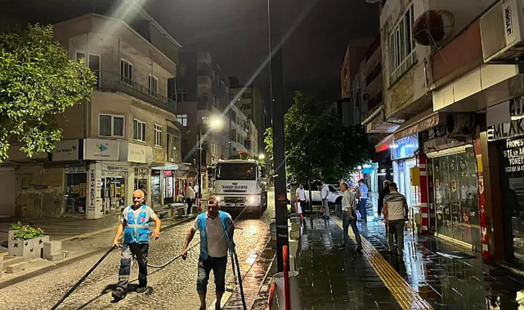 Tekkeköy'de Kurban Bayramı temizliği yapıldı