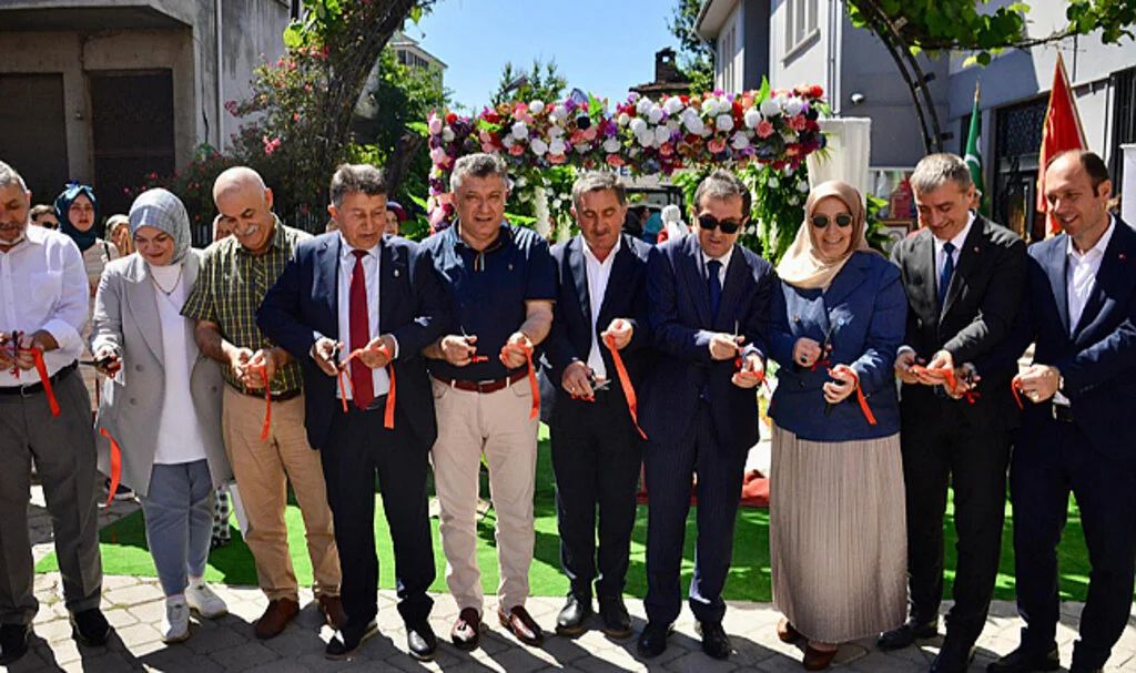 Terme Halk Eğitim Merkezi'nde Yıl Sonu Sergisi Açıldı!