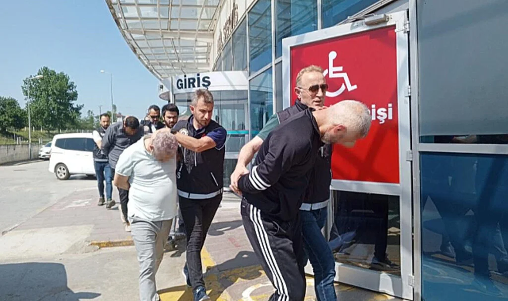 Uyuşturucu Satıcılarına Geçit Yok: Bafra'da 5 Kişi Gözaltına Alındı
