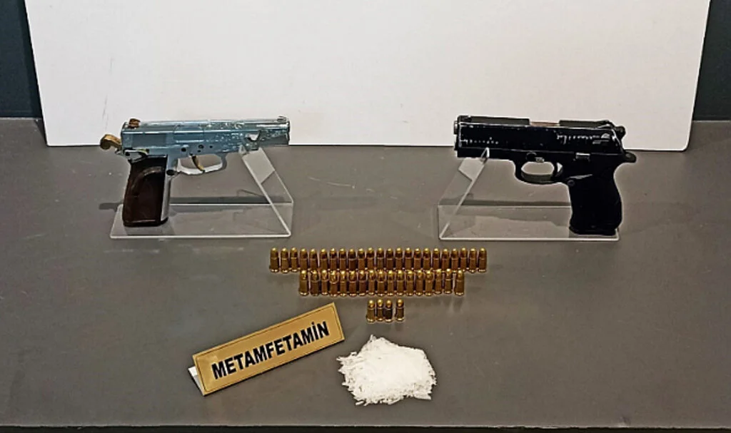 Uyuşturucu ticaretinden gözaltına alındı