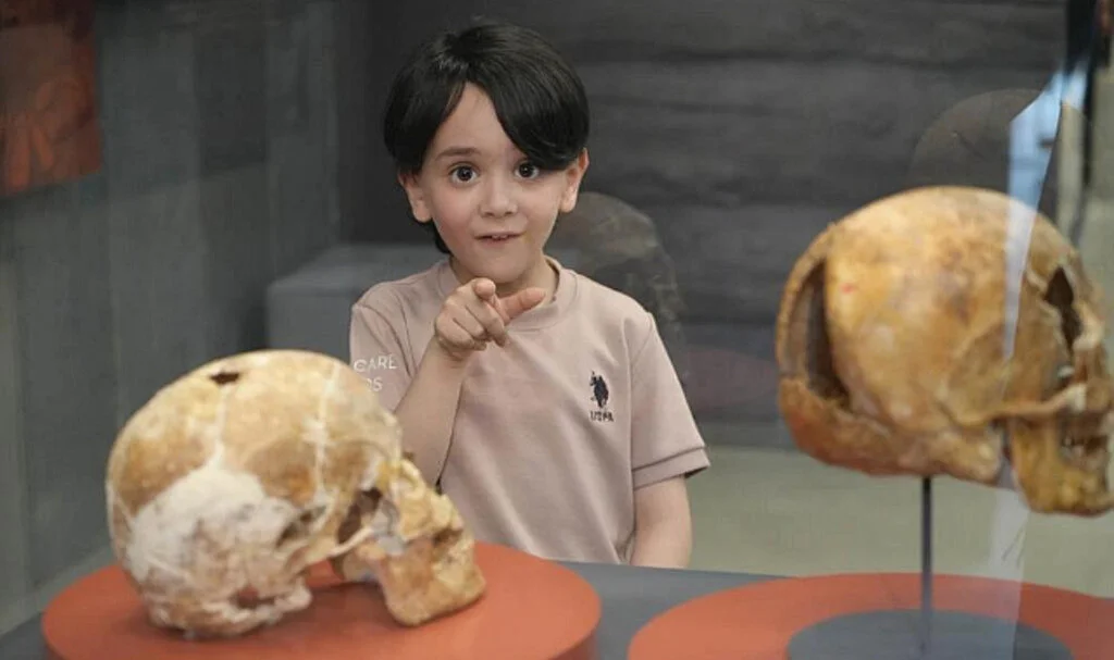 100 Bini Aşkın Kişi Tarafından Ziyaret Edildi
