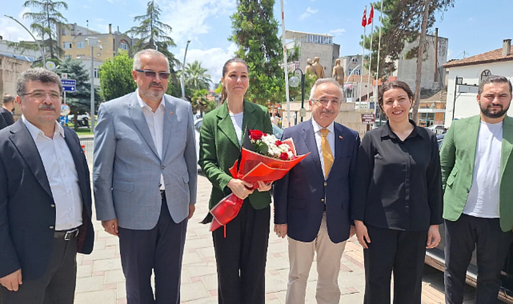AK Parti'li Karaaslan, Samsun'da Ziyaretlerde Bulundu