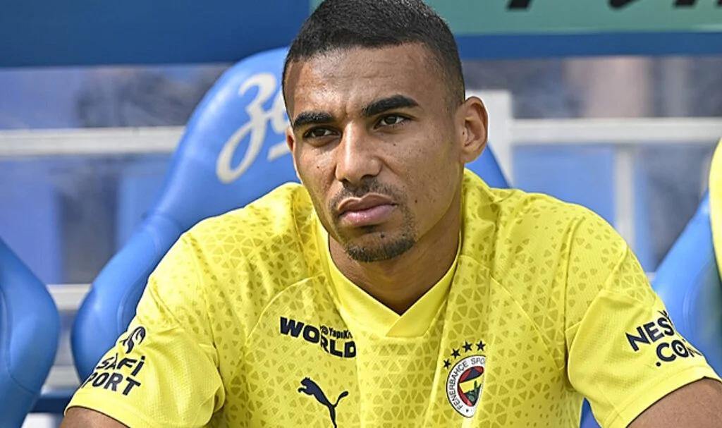 Alexander Djiku'ya Rennes Talip Oldu