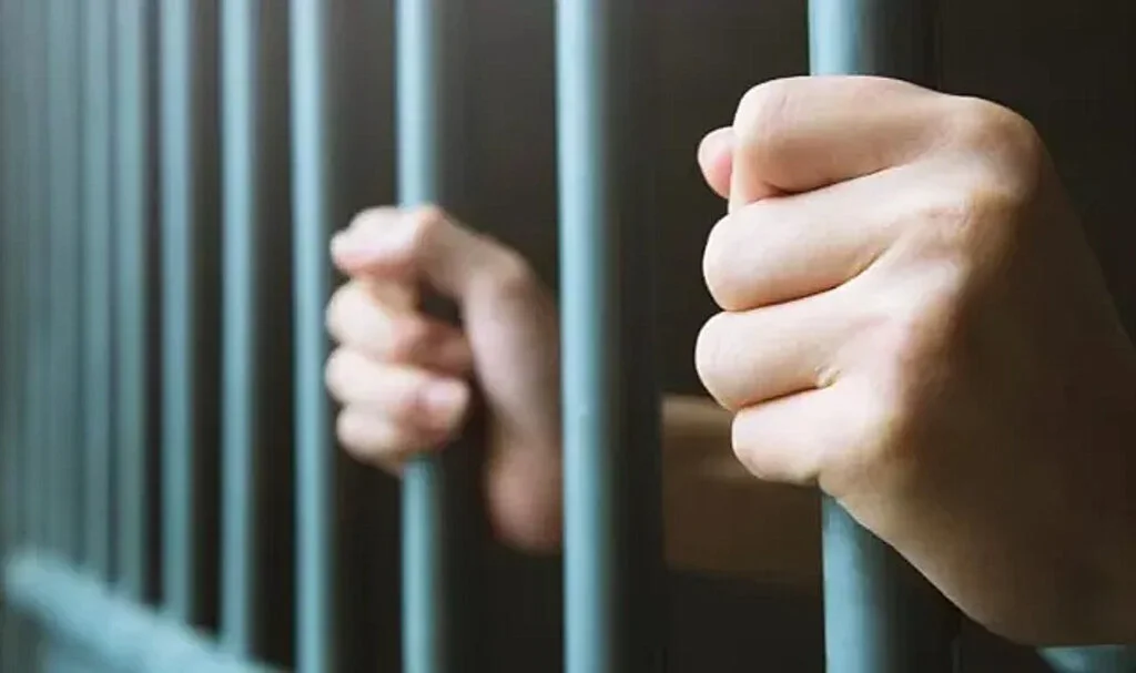 Araç kiralama bahanesiyle dolandırıcılığa 4 yıl 2 ay hapis
